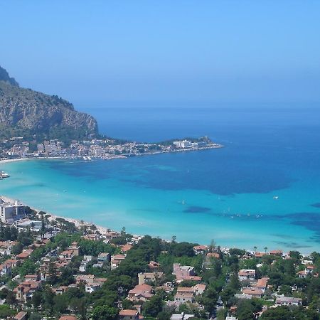 Mondello Luxury Apartment On The Beach Extérieur photo