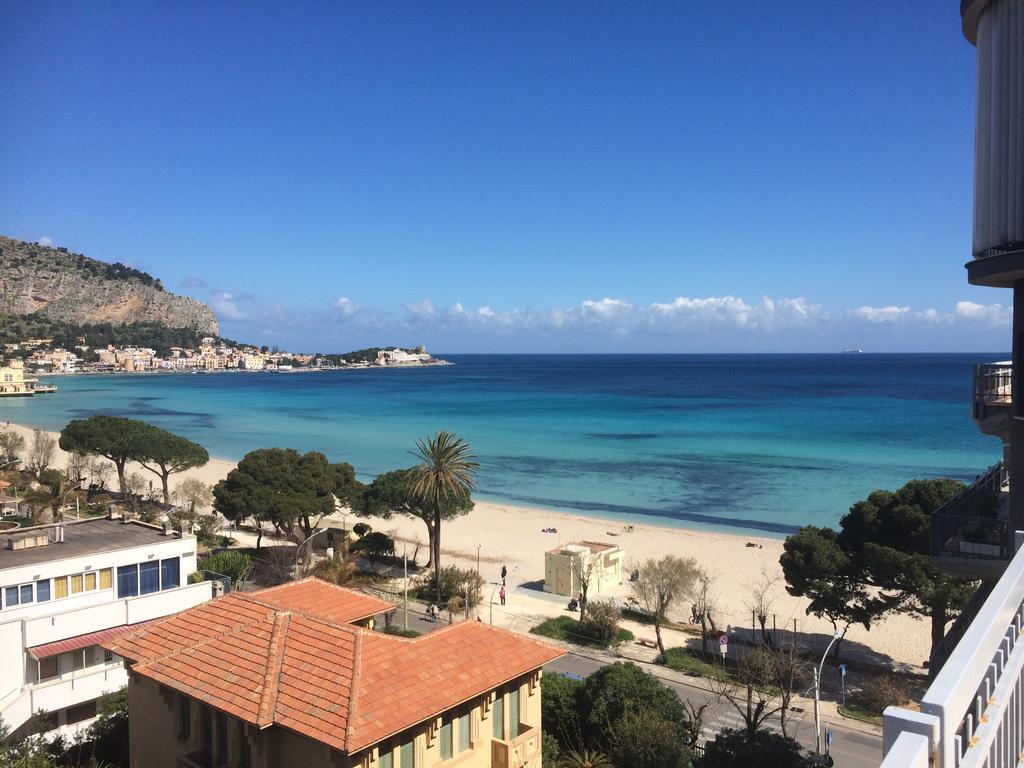 Mondello Luxury Apartment On The Beach Extérieur photo