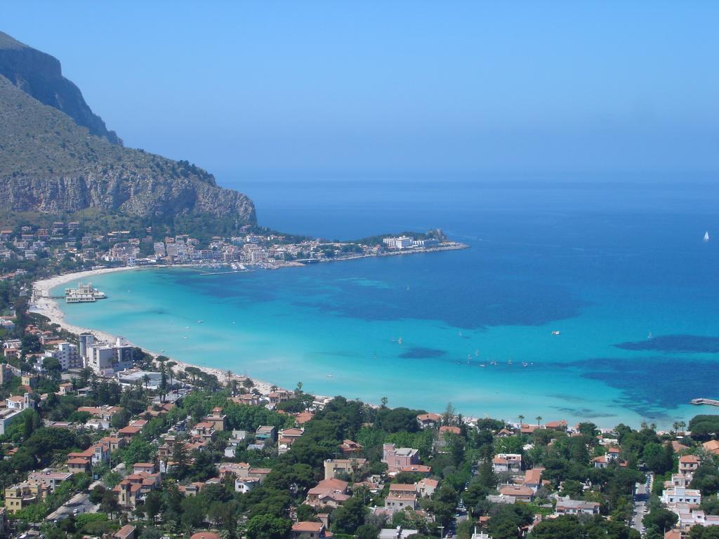 Mondello Luxury Apartment On The Beach Extérieur photo