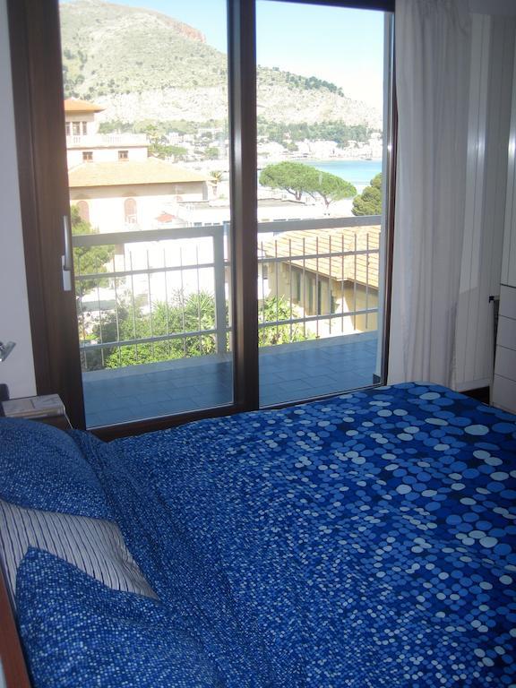 Mondello Luxury Apartment On The Beach Chambre photo